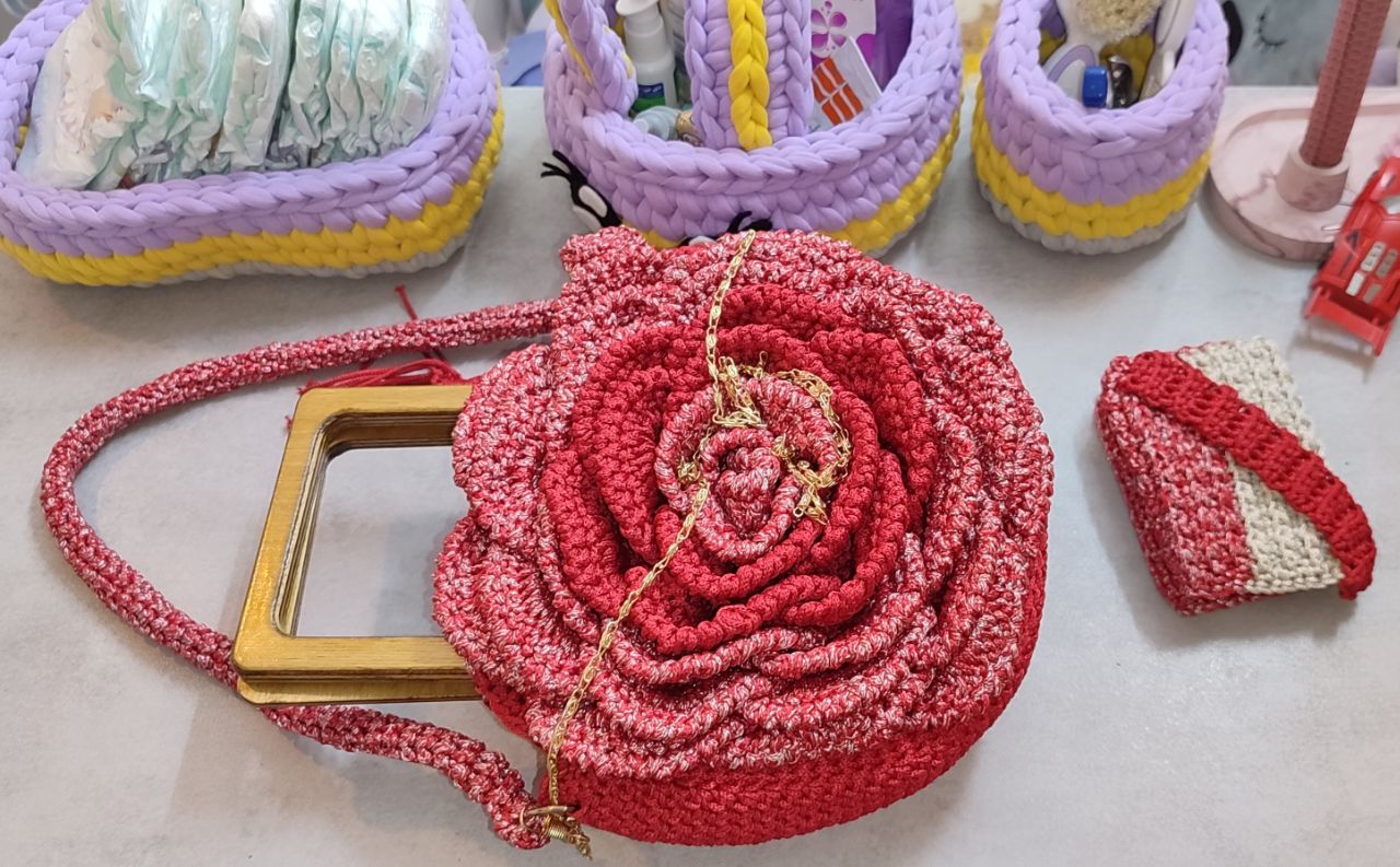 کیف ماهتیسا مدل گل