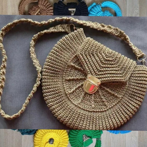 کیف عیدانه ماهتیسا مدل گرد بقل شیاری